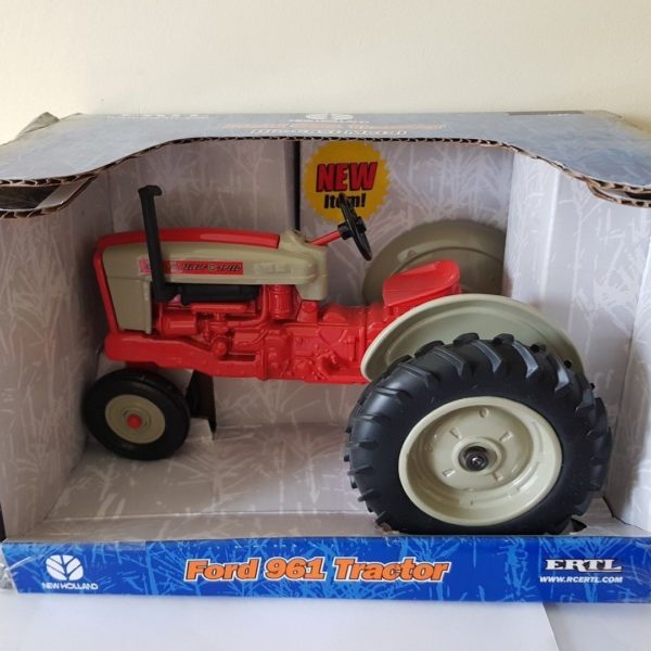 Ertl Ford 961 Tractor 1/16 Scale