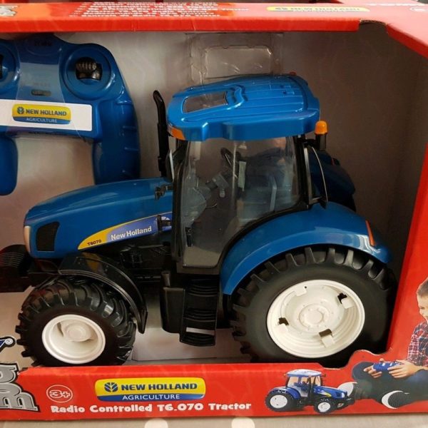 Britains New Holland T6070 Remote Control Tractor 1/16 scale