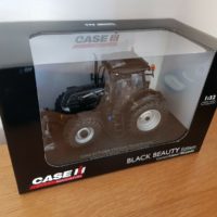 UH Case/IH Puma 175 CVX  Tractor 1/32 Scale - Black Beauty Limited Edition