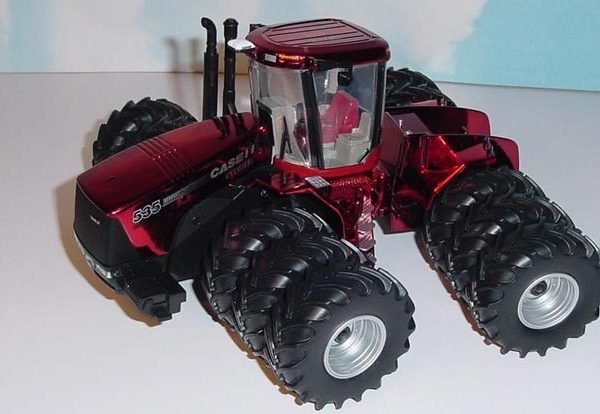 ERTL Case/IH Steiger 535 Tractor - 2010 Farm Show Rare Red Chrome Edition