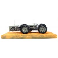 UH Ferguson TED-40 Dual Drive Tractor 1/16 Scale - Limited Edition